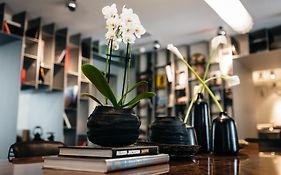 Sir Savigny Hotel, Part Of Sircle Collection